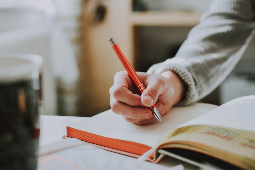 ¿Cómo estudiar Derecho Societario?